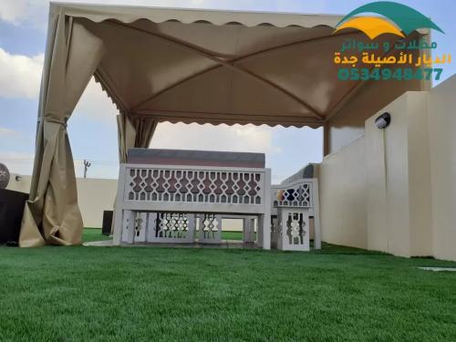 مظلات استراحات حديد